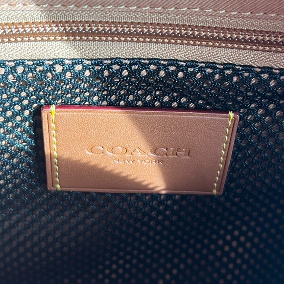 💰SOLD - CC394 - Coach Charter Backpack 24 In Signature Leather - Picture 11 of 15